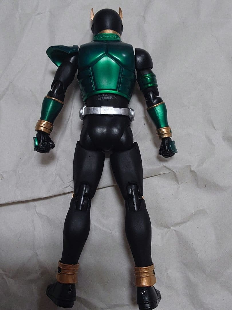 S.H.Figuarts 真骨彫製法 仮面ライダークウガ ペガサスフォーム