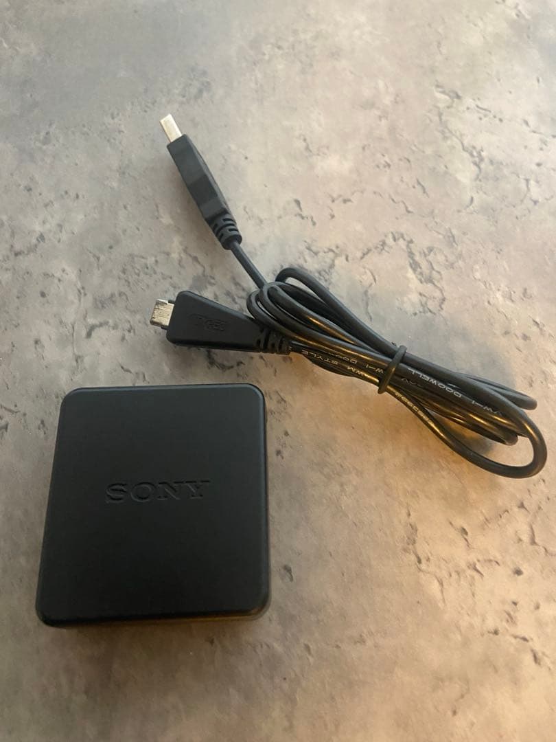 SONY Cyber-shot 16.2メガピクセル デジタルカメラ 専用ケース