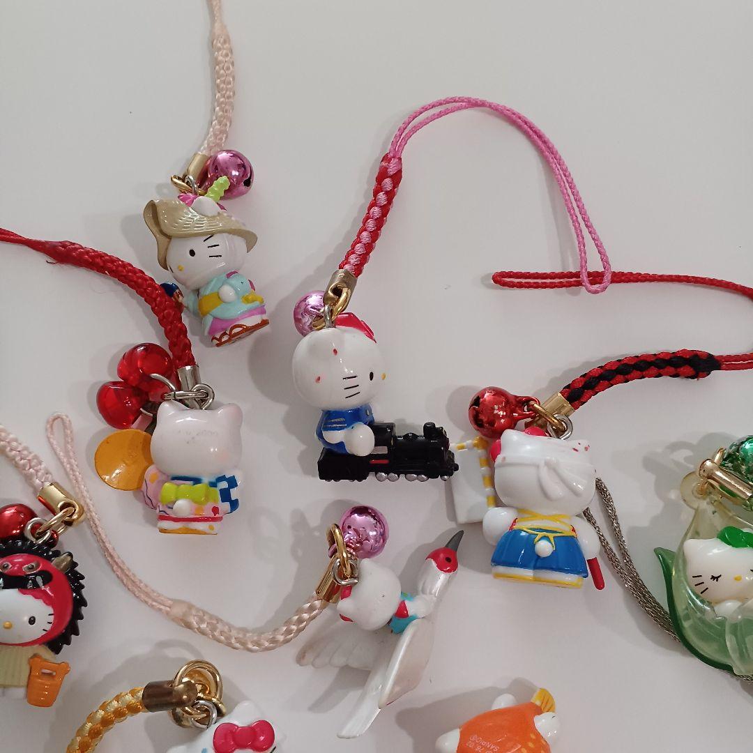 ご当地 キティ根付けストラップ 13点 まとめ売り HELLO KITTY