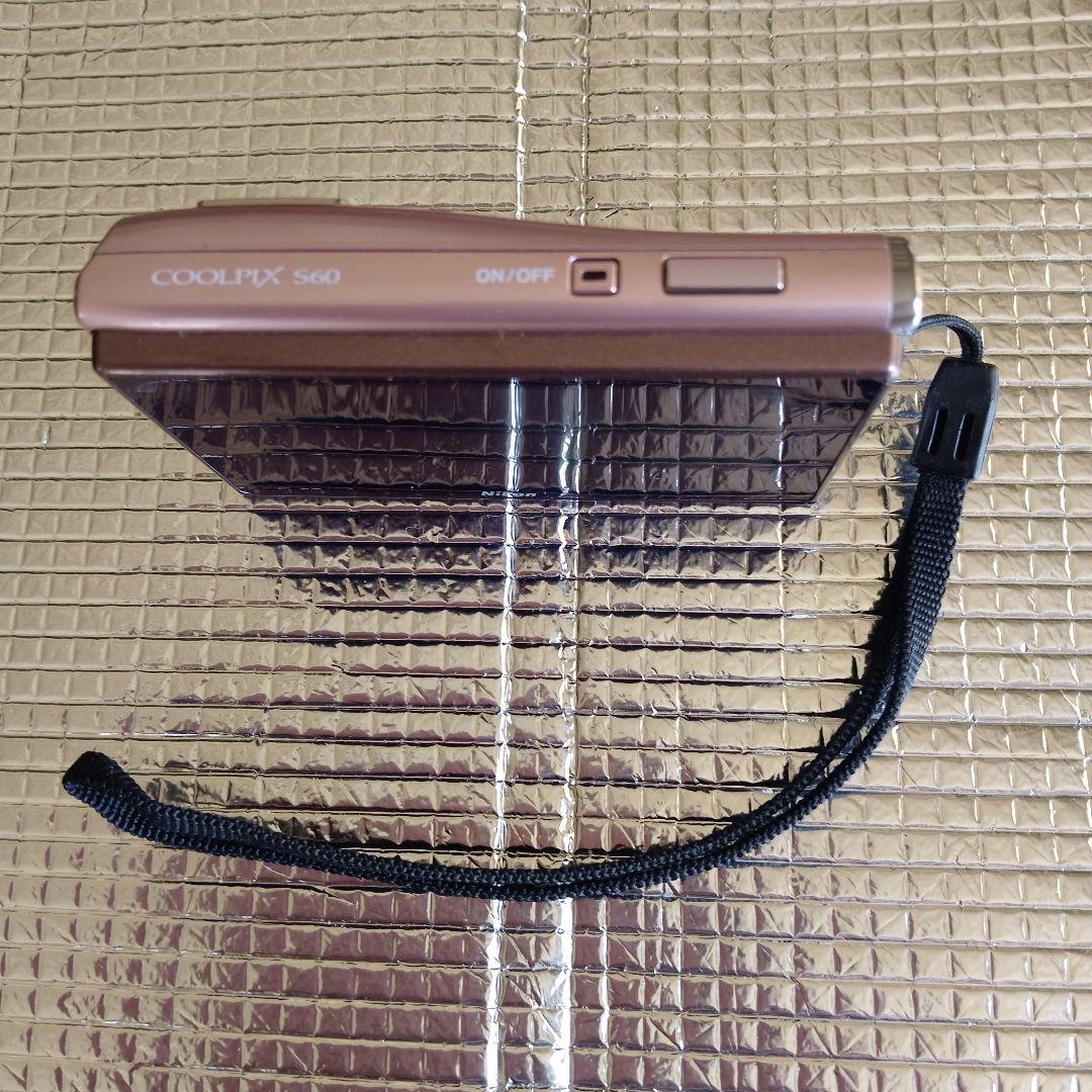 Nicon Coolpix S60 型式 : S60