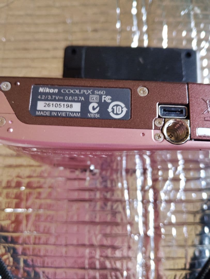 Nicon Coolpix S60 型式 : S60