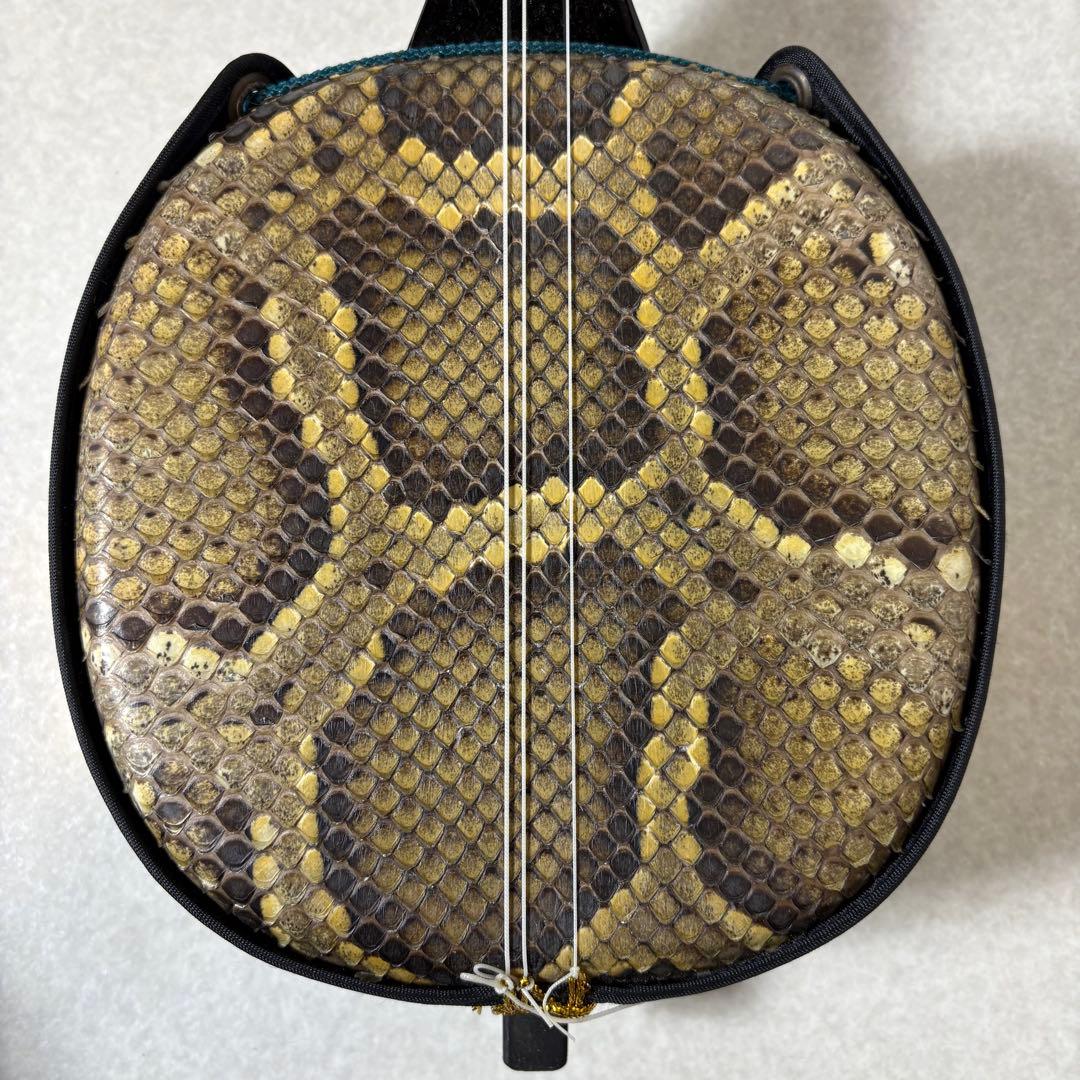 三線 本皮 強化張り 本革 蛇皮 蛇革 三味線 琉球 沖縄