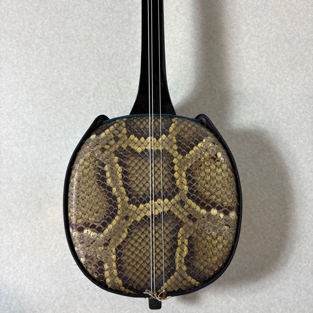 三線 本皮 強化張り 本革 蛇皮 蛇革 三味線 琉球 沖縄