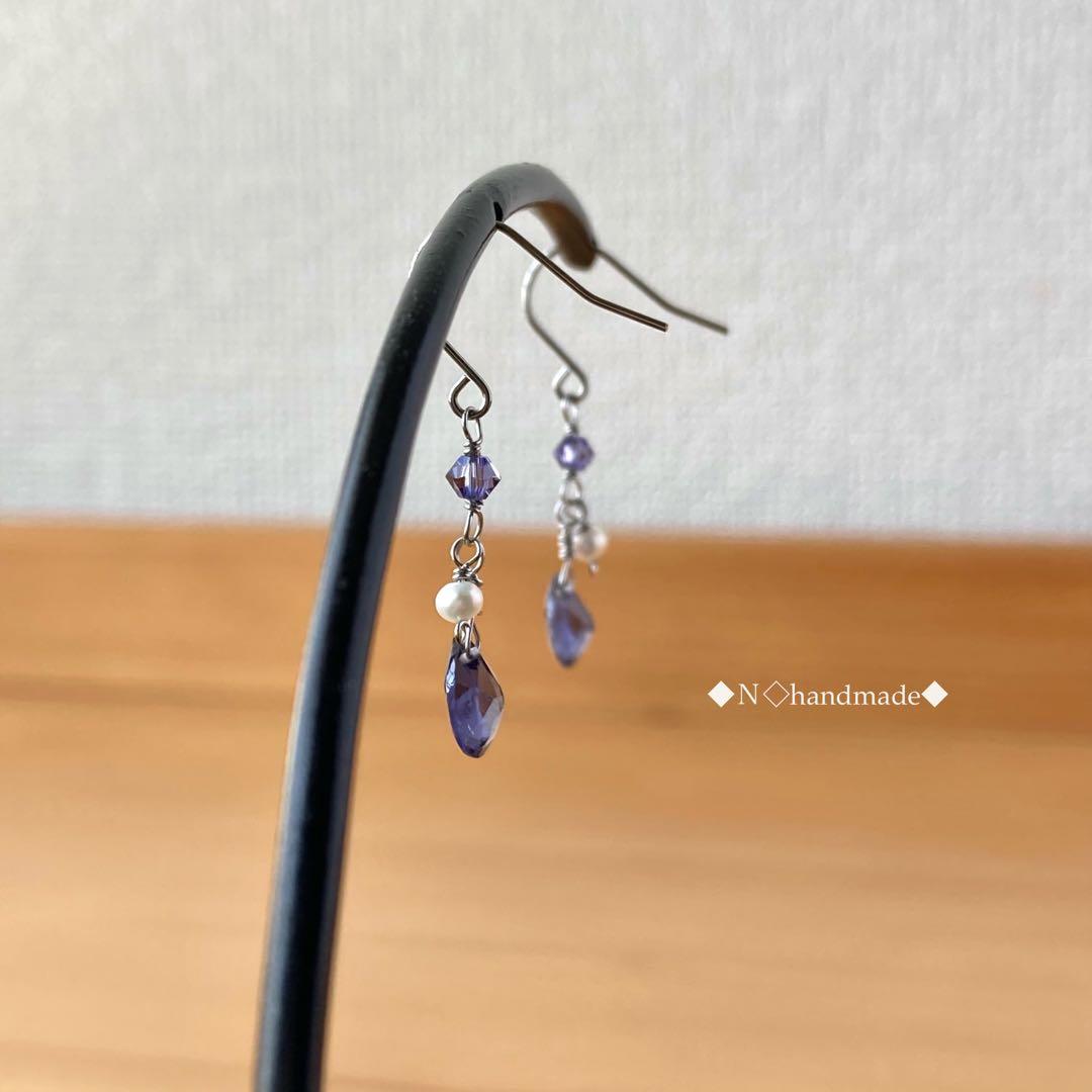 天然石 宝石質アイオライトのピアス 小さな淡水パール