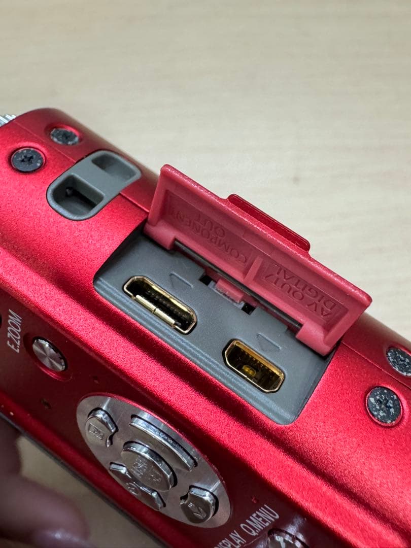 LUMIX コンパクトデジタルカメラ レッド