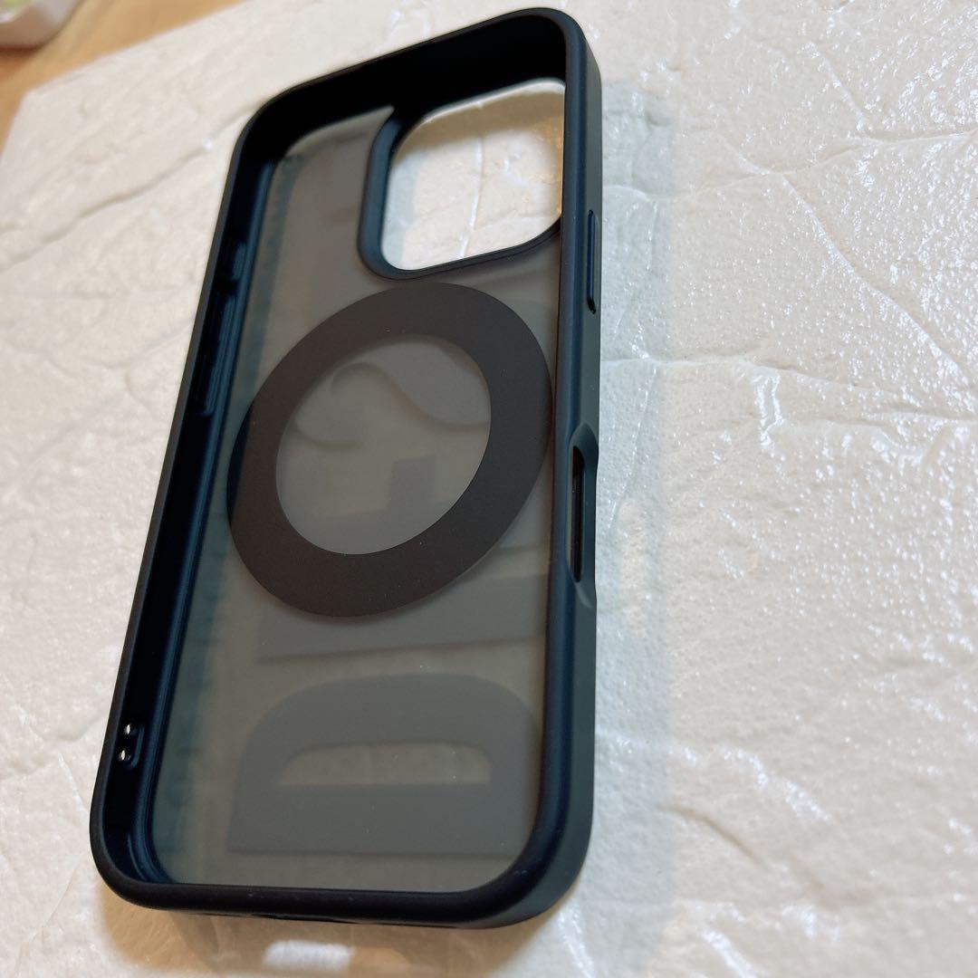 DIESEL iPhone16Proケース Magsafe対応リング付き　黒