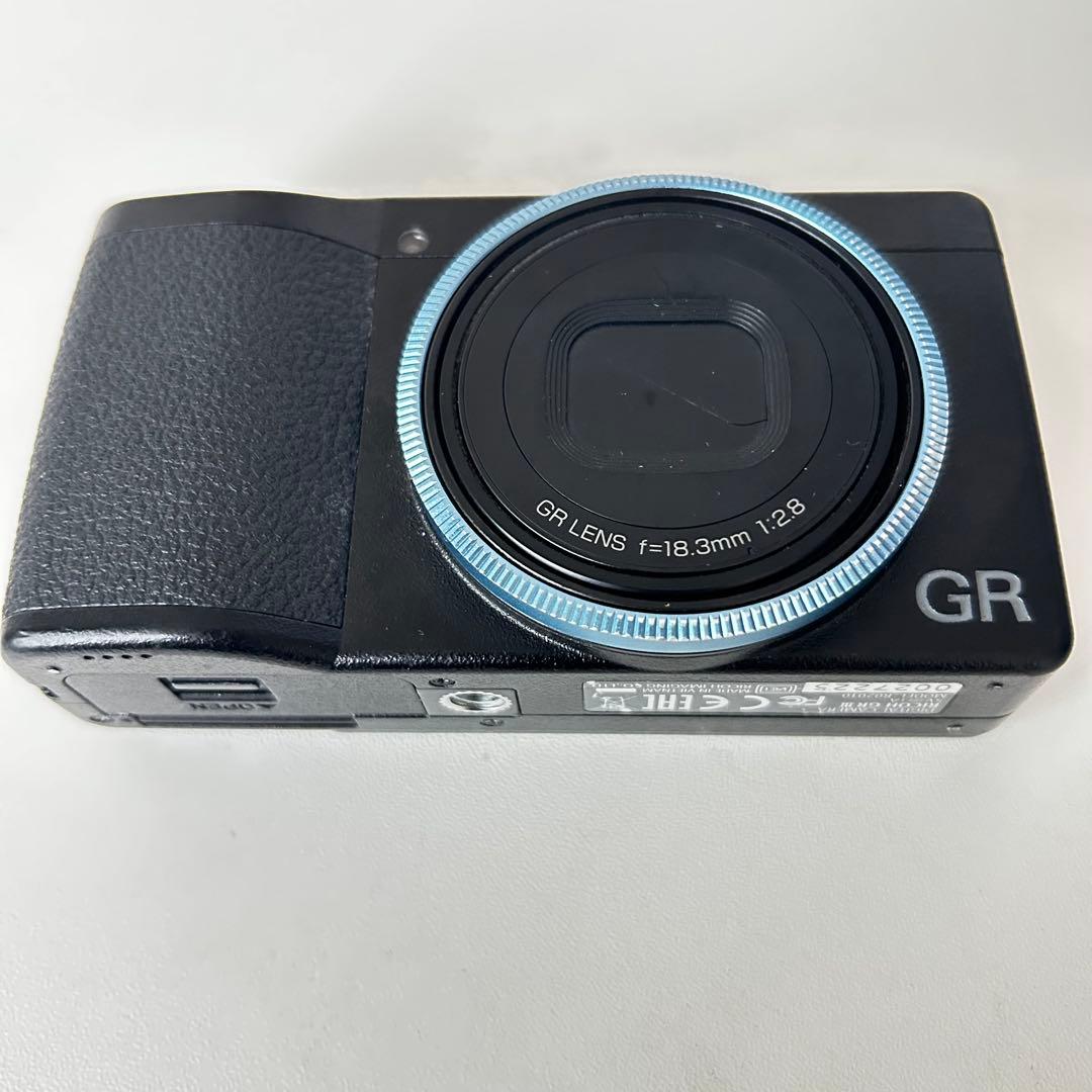 RICOH GR IIIコンパクトデジタルカメラ　撮影数3,565枚　ジャンク