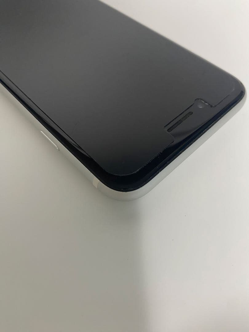 美品 iPhone SE 第2世代 64GB ホワイト SIMフリー 本体