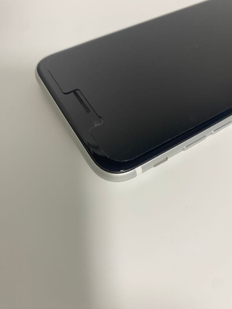美品 iPhone SE 第2世代 64GB ホワイト SIMフリー 本体
