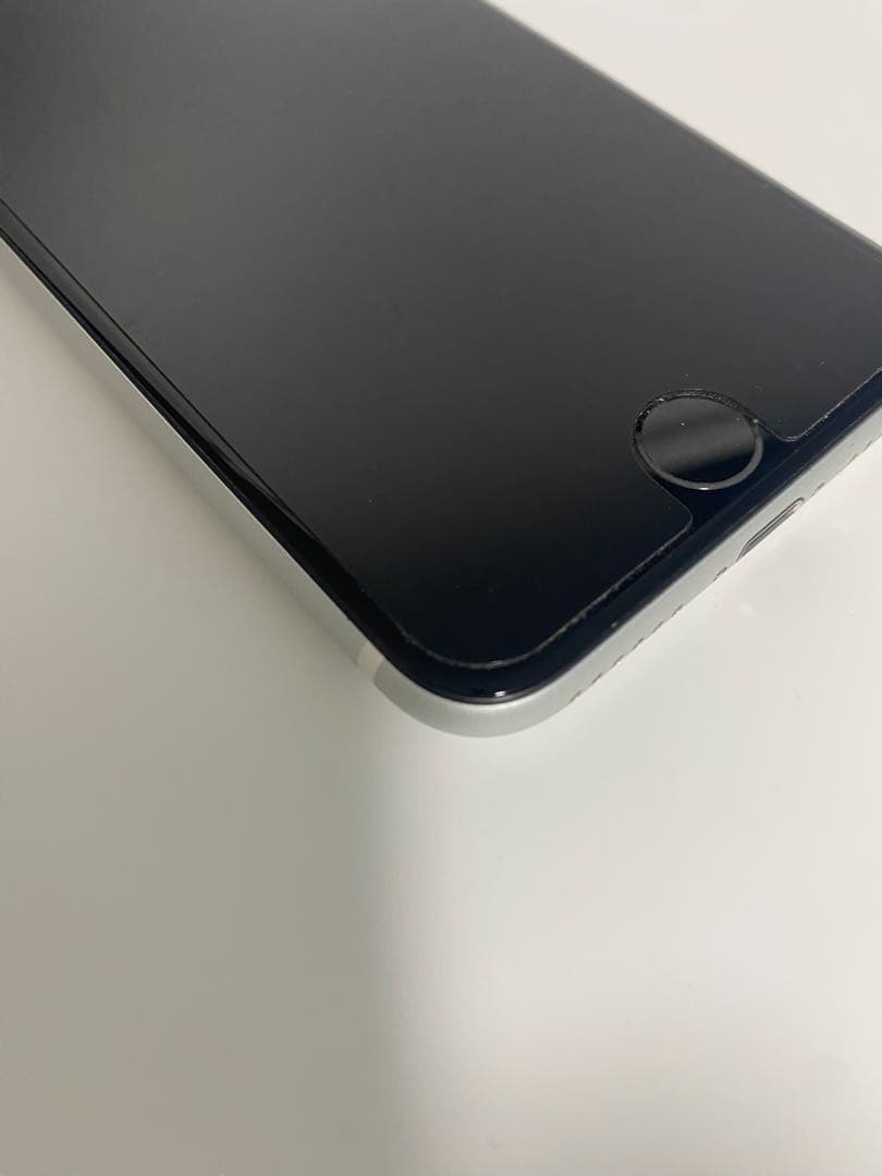 美品 iPhone SE 第2世代 64GB ホワイト SIMフリー 本体