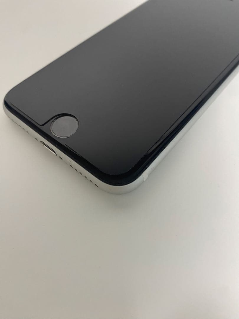 美品 iPhone SE 第2世代 64GB ホワイト SIMフリー 本体