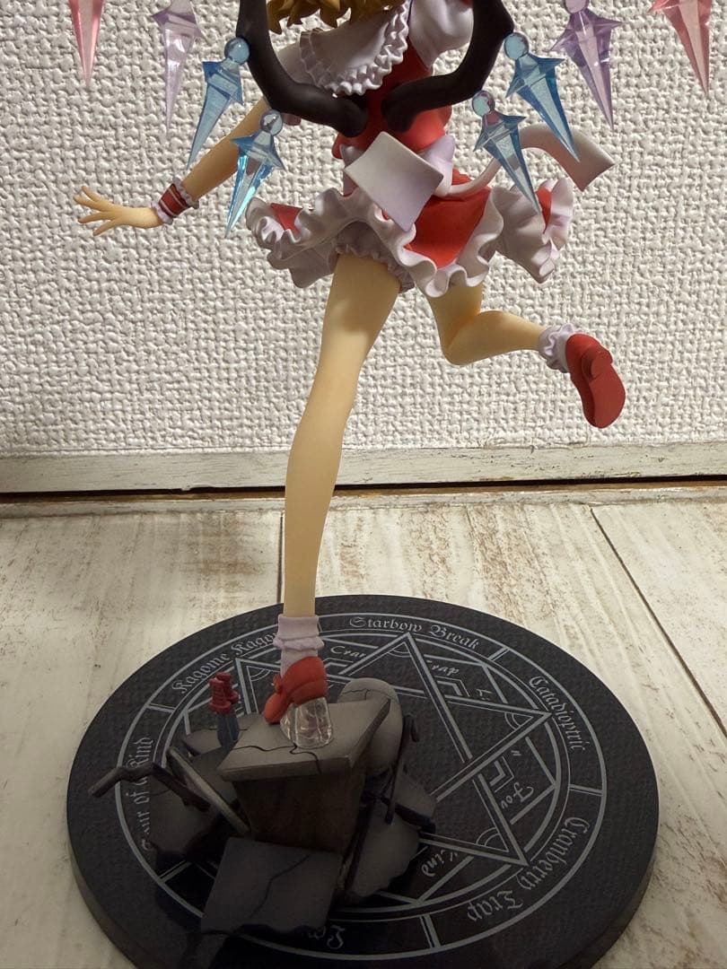 フランドール・スカーレット フィギュア 1/8スケール