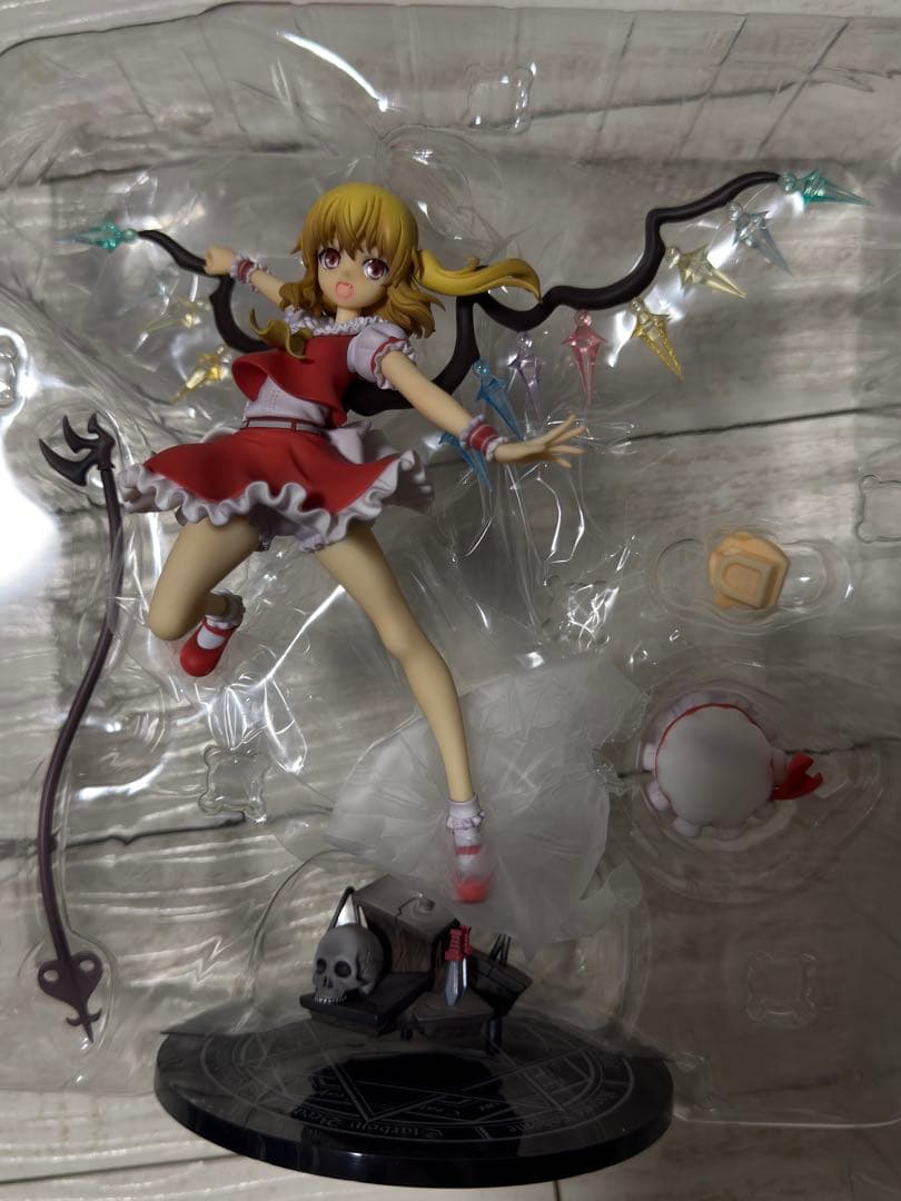 フランドール・スカーレット フィギュア 1/8スケール