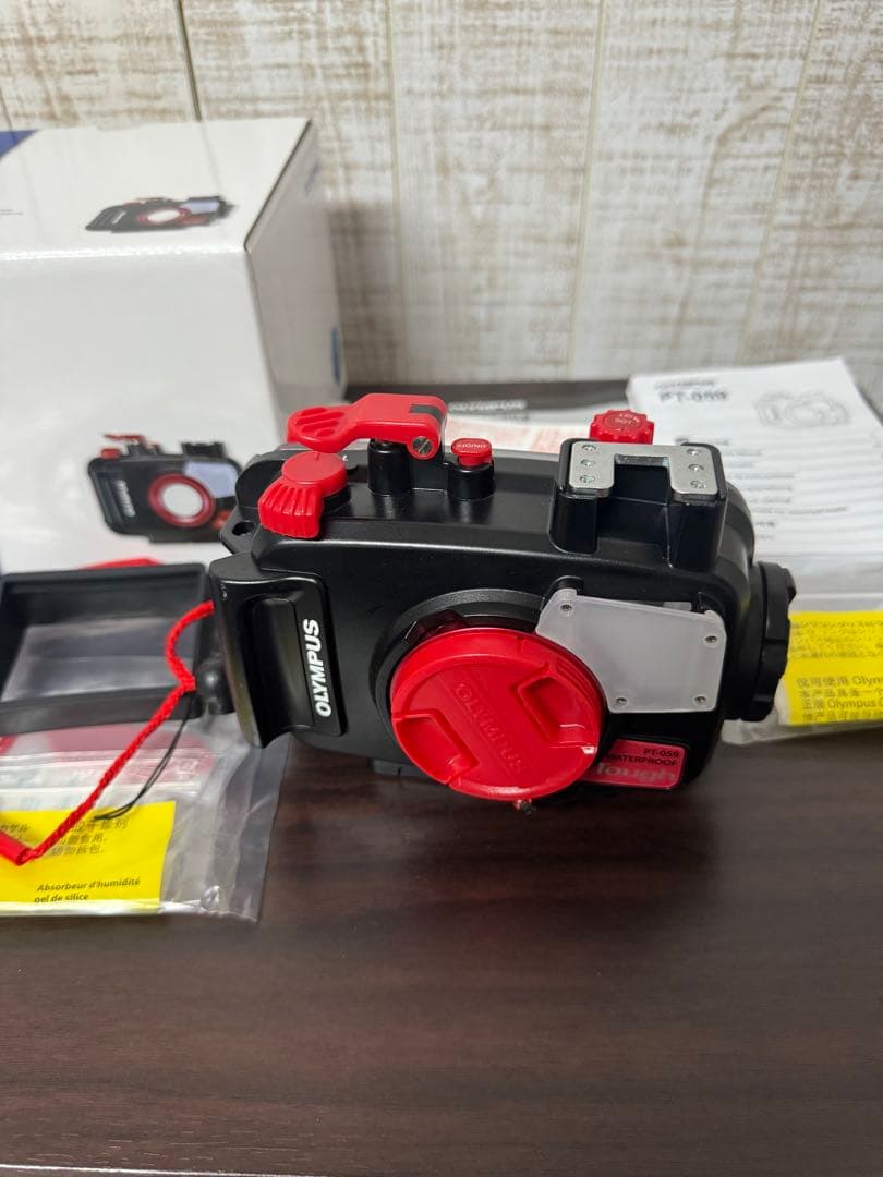 Olympus Tough TG-6 レッド 本体　 ハウジングセット