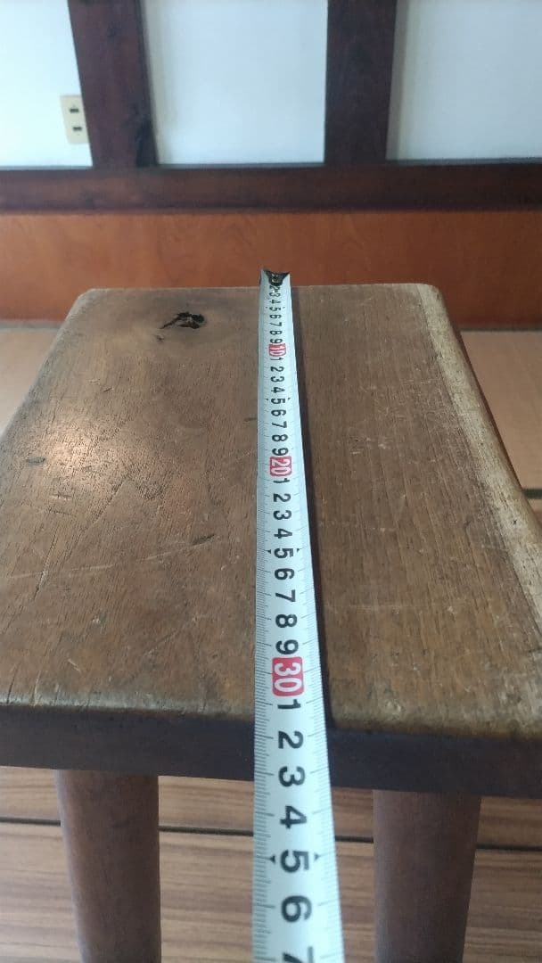 木製スツール　インテリアに