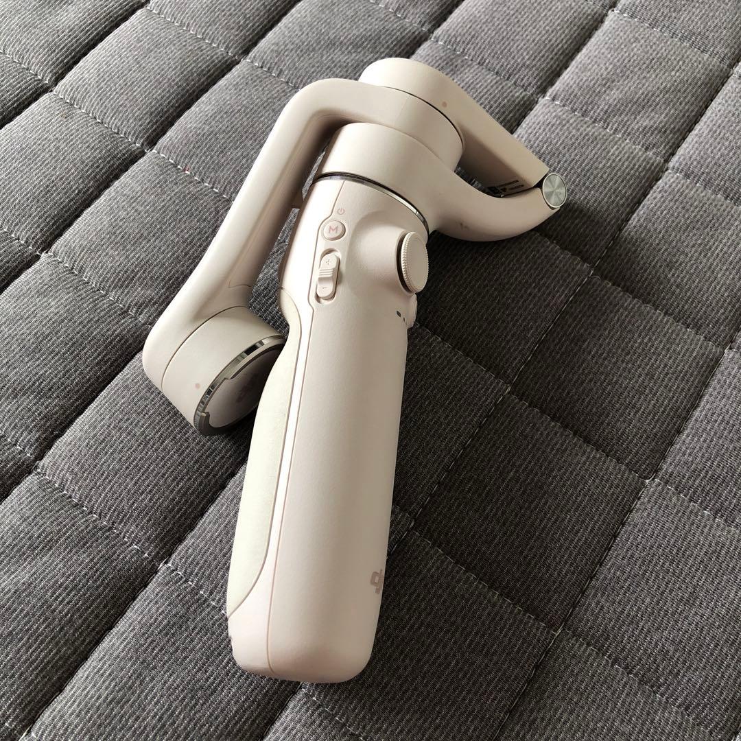 DJI OM 5 スマートフォンスタビライザー　サンセットホワイト