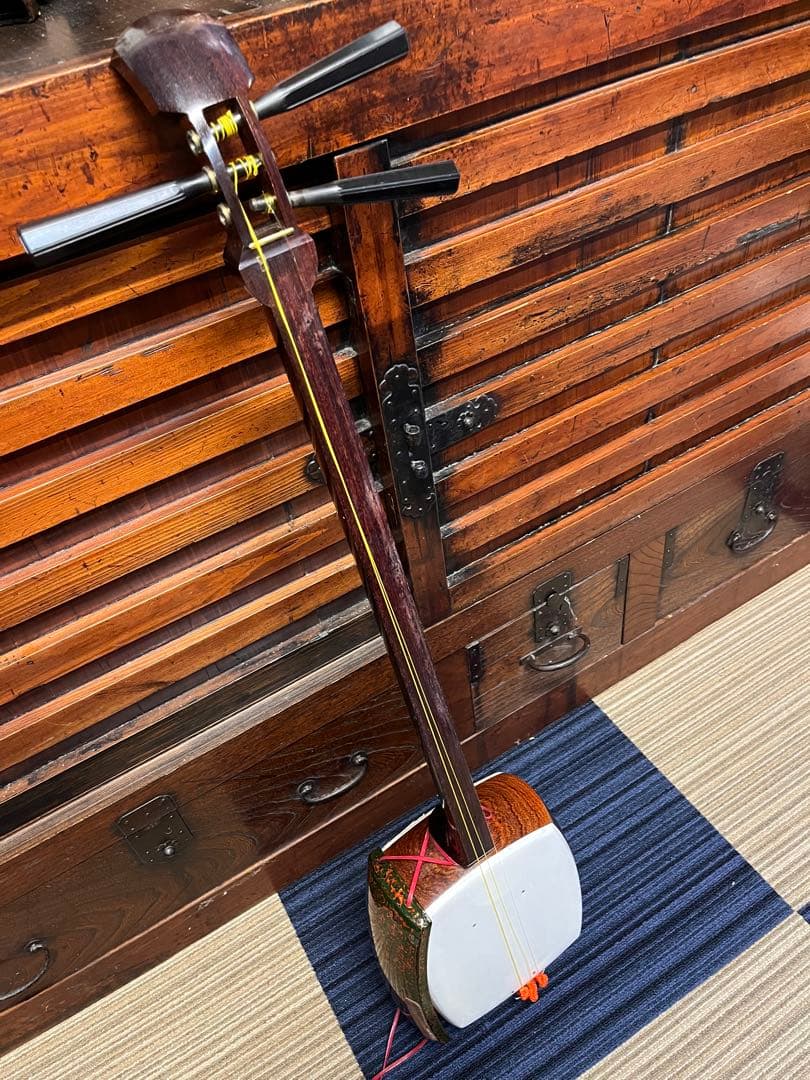 古い 紫檀三味線