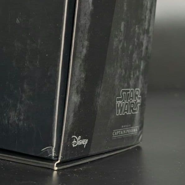 ホットトイズ　スター・ウォーズ　フォースの覚醒　フィギュア　キャプテン・ファズマ