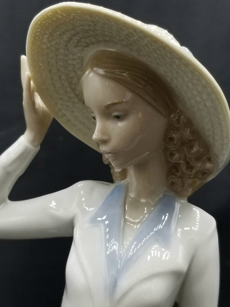 リヤドロ　女性　大型　31センチ