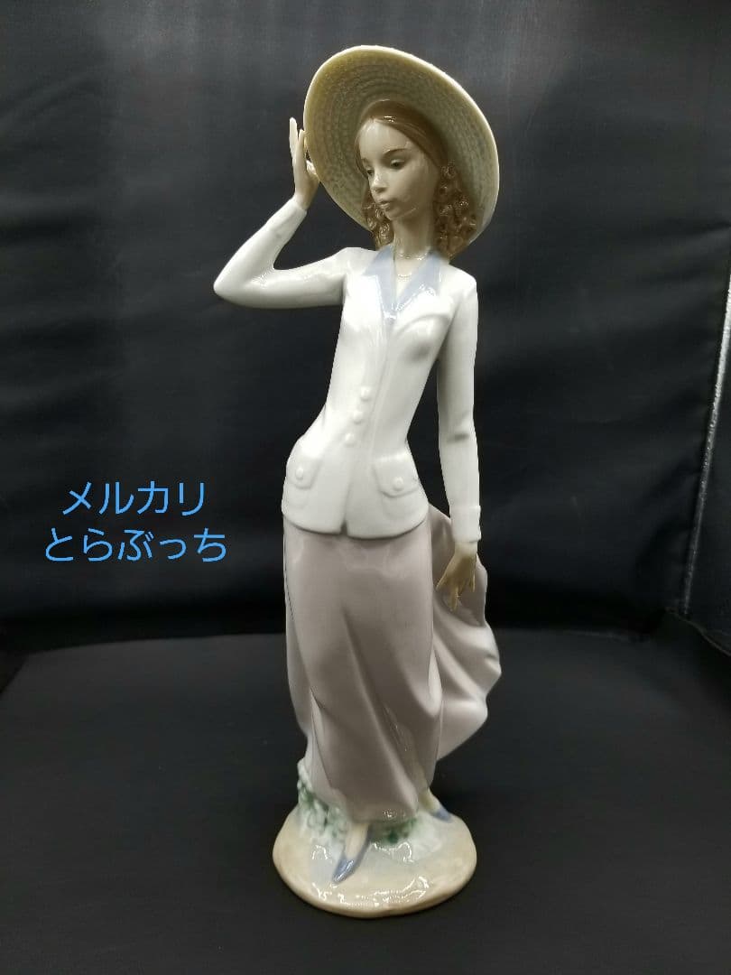 リヤドロ　女性　大型　31センチ