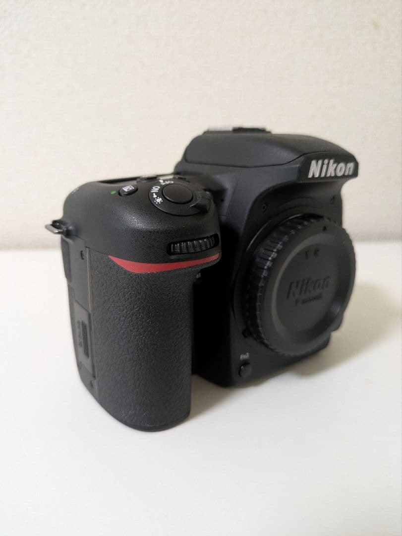Nikon D7500 ショット数961回 　　　　　　　　　0.65%以下