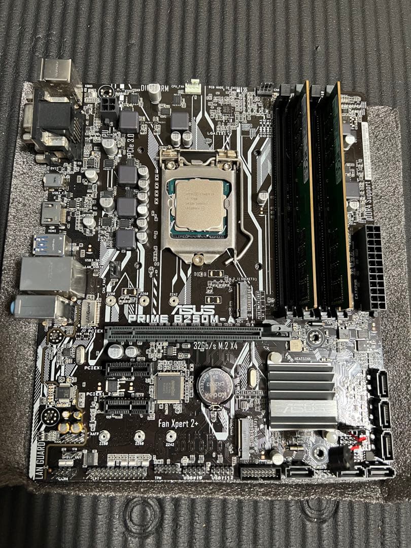 i7 7700＋マザーボード + 8GBメモリ2枚セット　ジャンク扱い