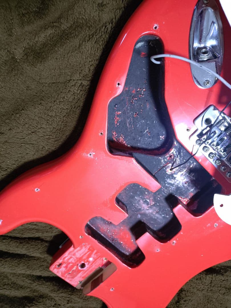 Squier バレット　Stratocaster 赤　ボディ不明
