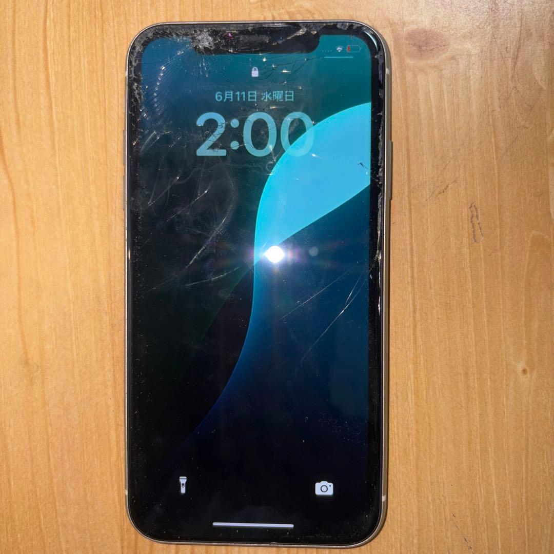 iPhone11 128GB ホワイト 本体のみ ジャンク品 SIMフリー