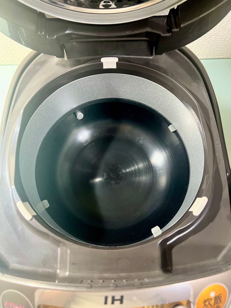 【美品】象印炊飯ジャー 5.5合炊き 型名NP-VN10型 豪熱沸とうIH