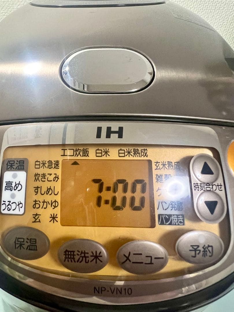 【美品】象印炊飯ジャー 5.5合炊き 型名NP-VN10型 豪熱沸とうIH