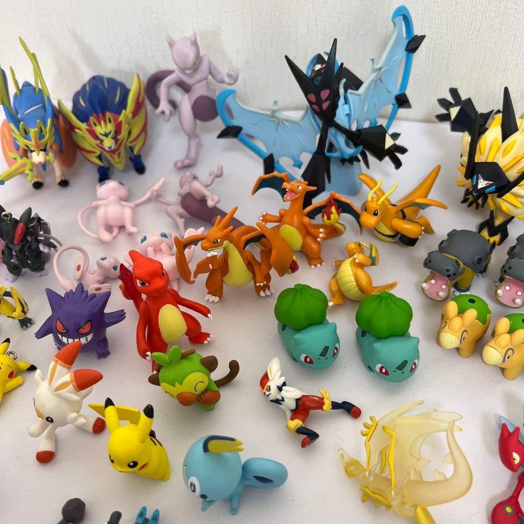 ポケモンフィギュアモンコレキーホルダー指人 形ソフビまとめ売り