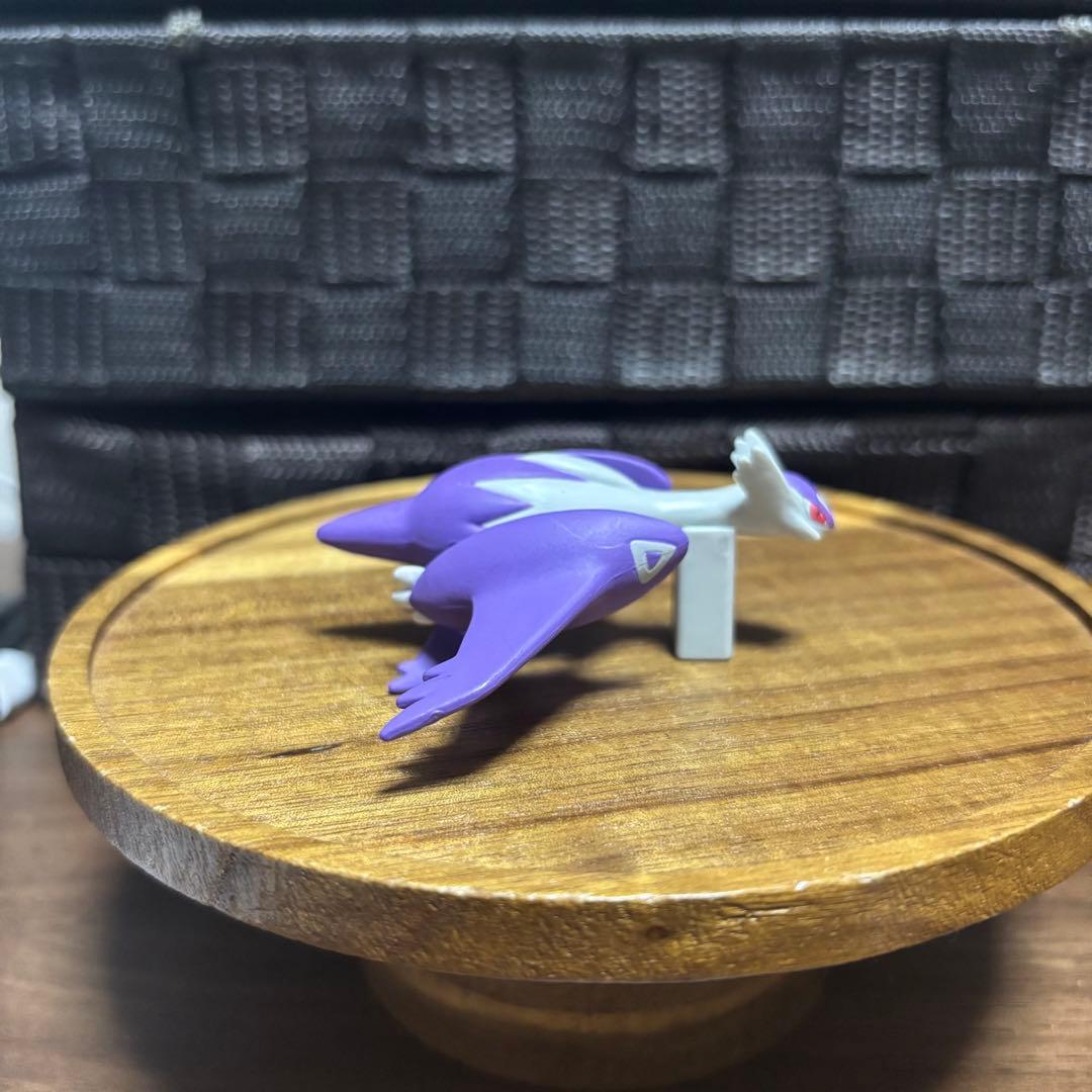 モンコレ メガラティオス フィギュア