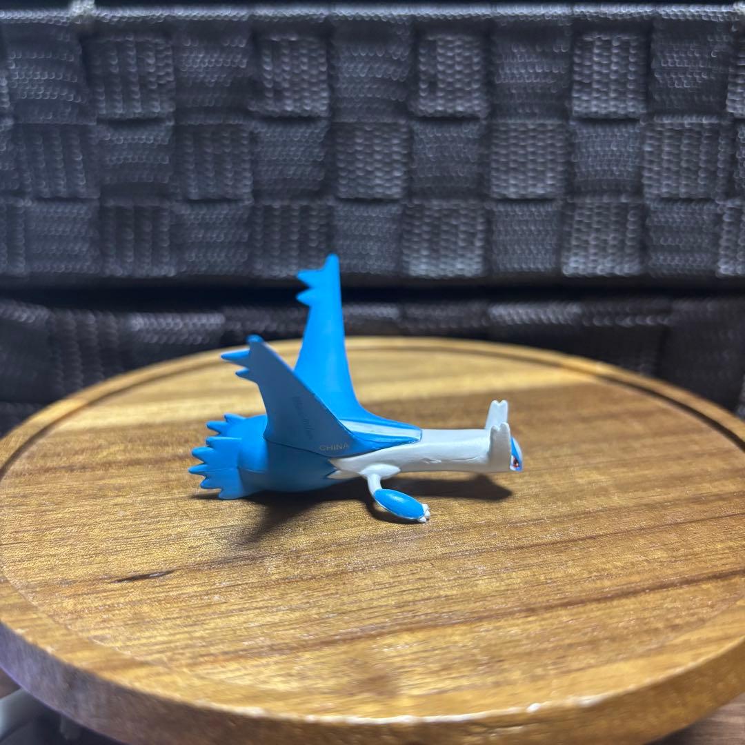 モンコレ メガラティオス フィギュア