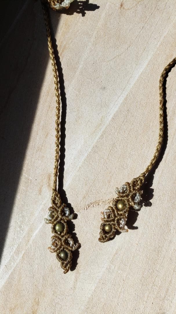 新しいわたしへ＊マクラメネックレス｜スターサンストーン×淡色コード