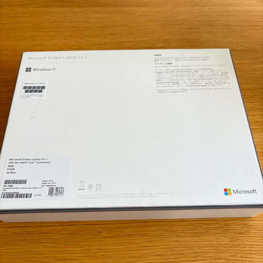 Microsoft Surface Laptop Go3 メモリ16SSD512
