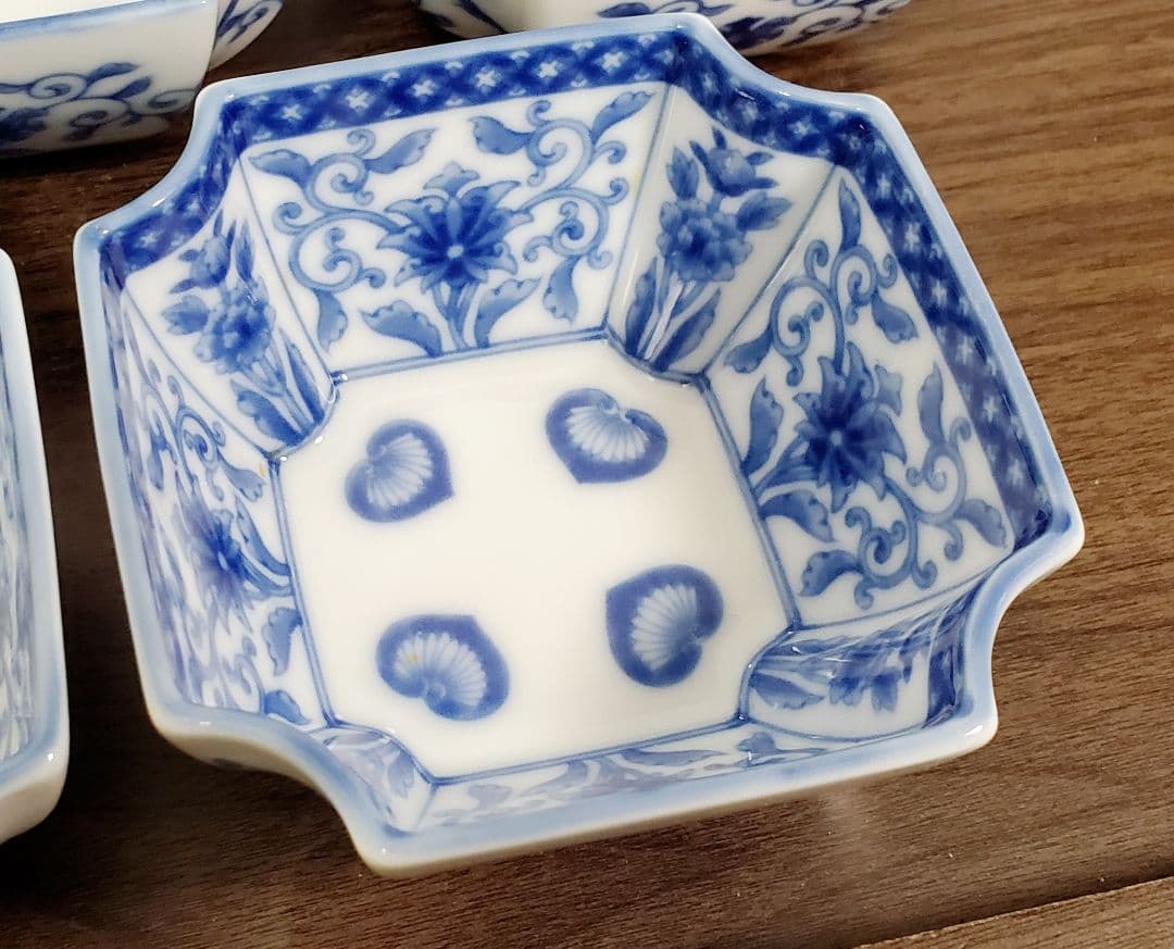 S25 深川製磁　かぶと唐草　染付　八角小鉢　7客セット　宮内庁御用達　食器