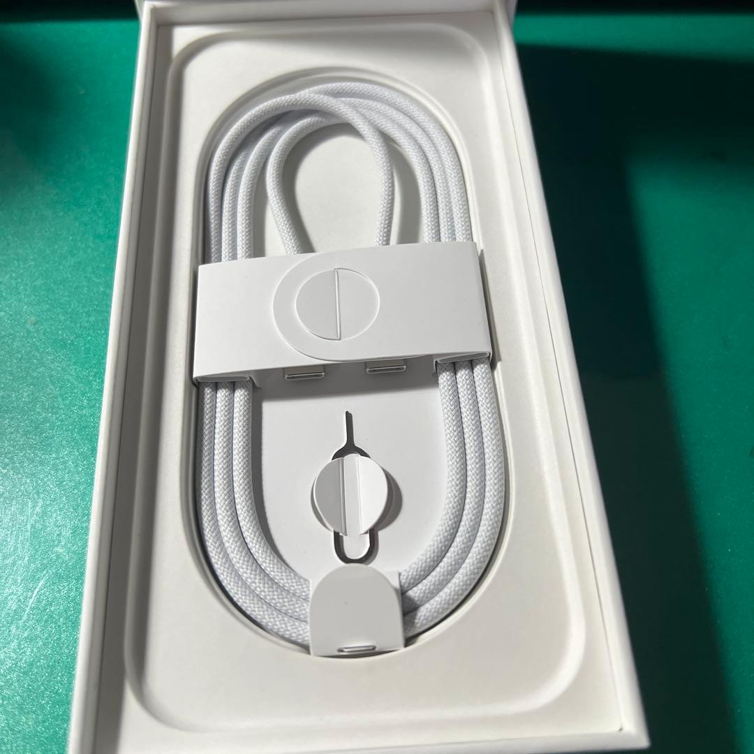 美品iPhone 16 Pro デザートチタニウム 256GB SIMフリー
