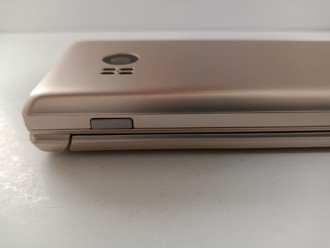 ☆ SoftBank かんたん携帯11 A207SH ゴールド
