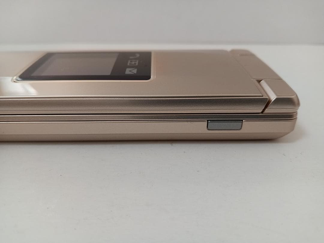 ☆ SoftBank かんたん携帯11 A207SH ゴールド