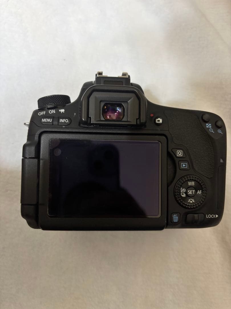 Canon EOS 8000D デジタル一眼レフ