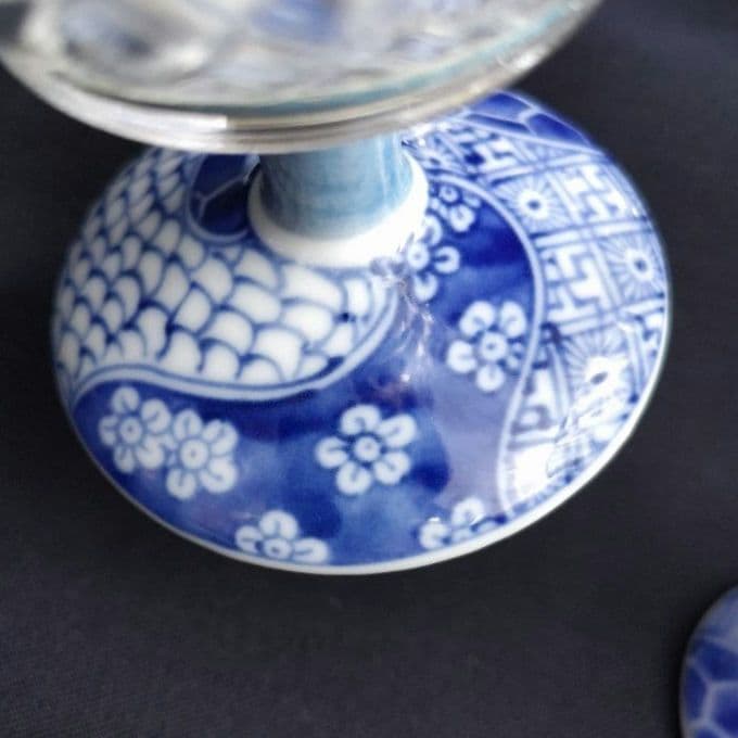 未使用　三洋陶器龍峰窯　染付捻祥瑞　ガラスデザート鉢　足付高台小鉢　金彩５客箱入
