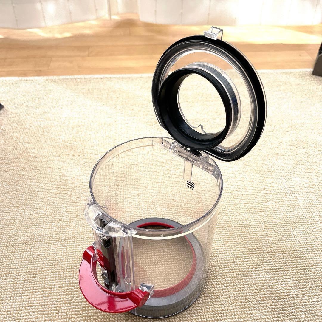 ダイソン　Dyson v11スティッククリーナー