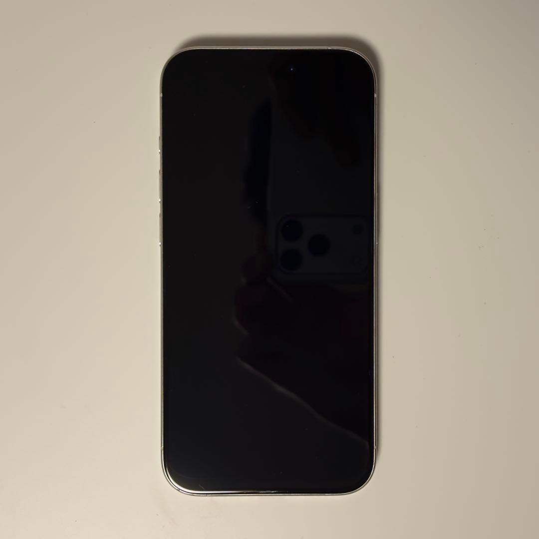 極美品 iPhone15Pro 128GB ホワイトチタニウム