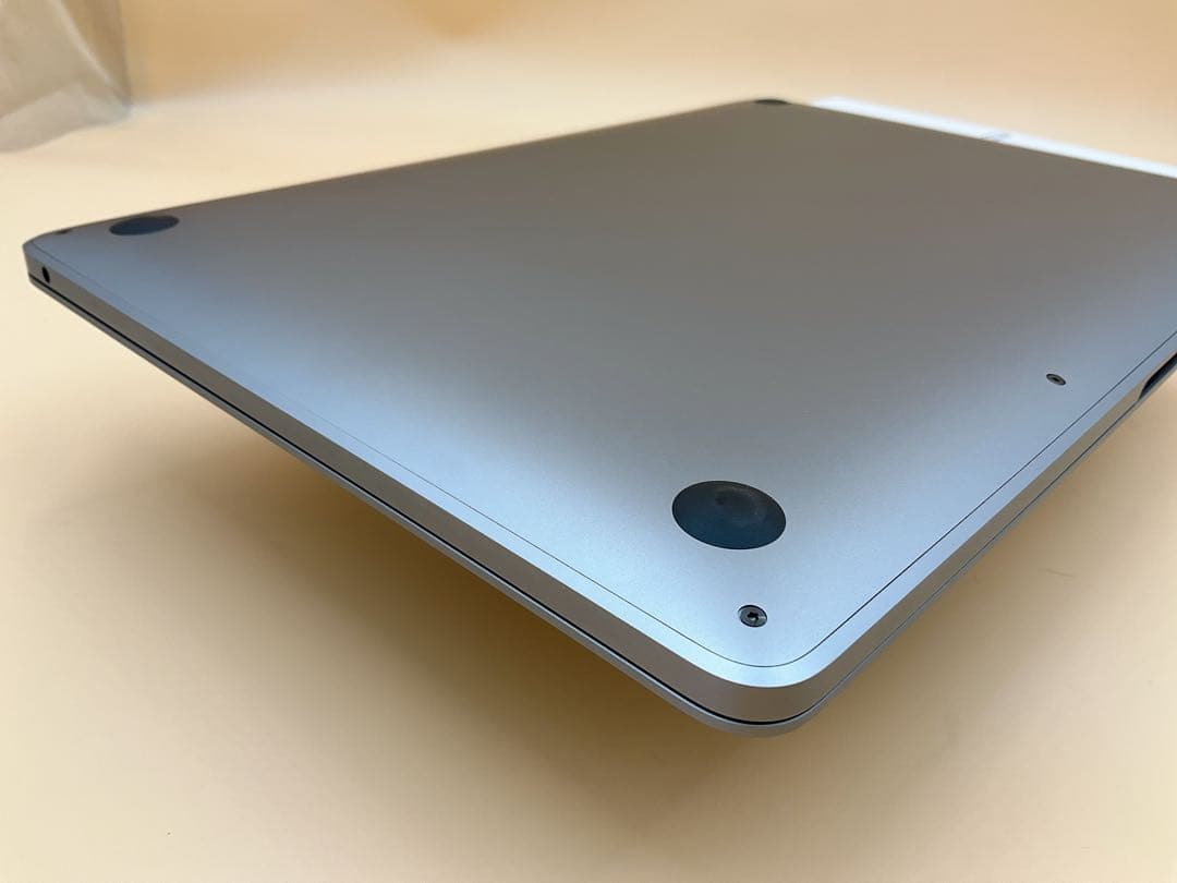 【超美品・BT100％】Macbook Pro 2022 M2 16/500GB