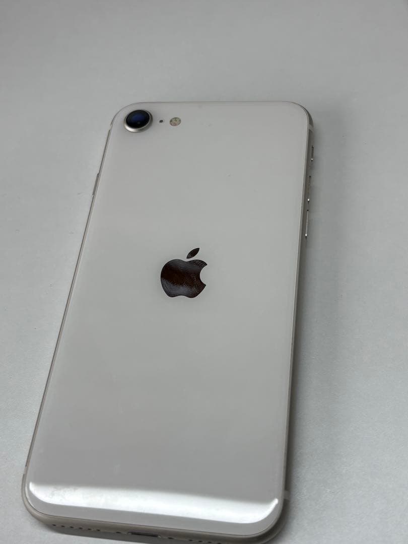 iPhone se 第二世代　本体