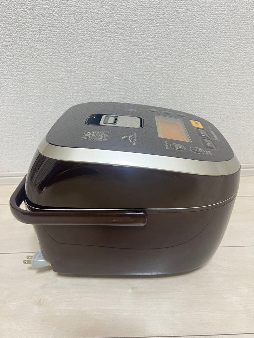 【極美品】パナソニック スチームIH炊飯器5.5合 銀シャリダイヤモンド竈釜
