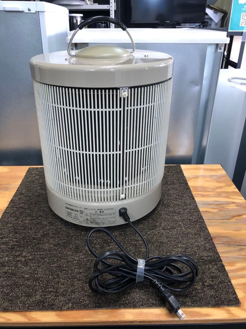 談話室　パネルヒーター　円筒形電気ヒーター 500W/1000W