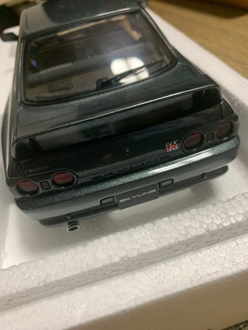 絶版品　AUTO art Nissan Skyline GT-R (R32)