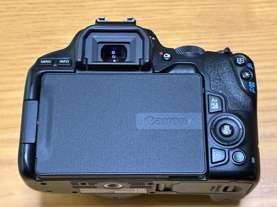 Canon EOS Kiss X10 デジタル一眼レフレンズセット