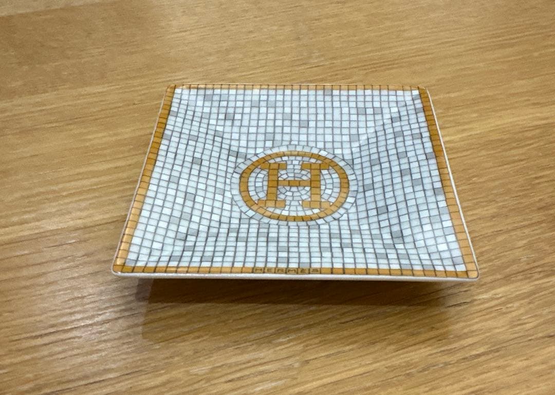 エルメスプレート7cm×7cm